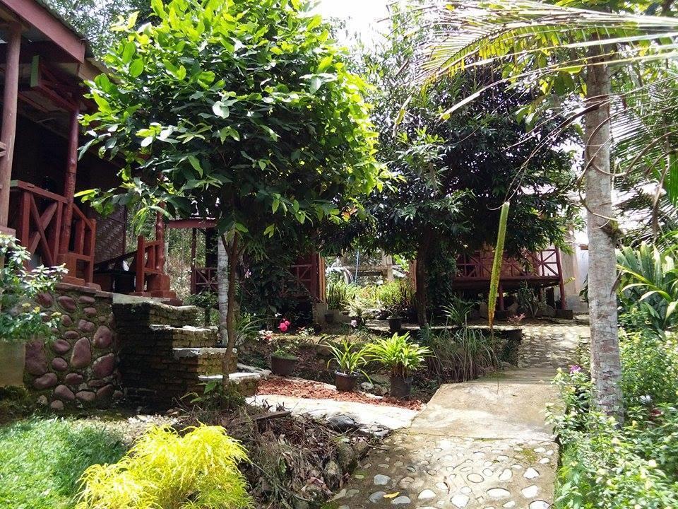 Orchid Bungalow & Restaurant Hotel Timbanglawang Buitenkant foto